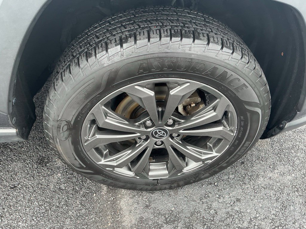 Certified 2023 Toyota RAV4 Limited AWD/4WD image 6