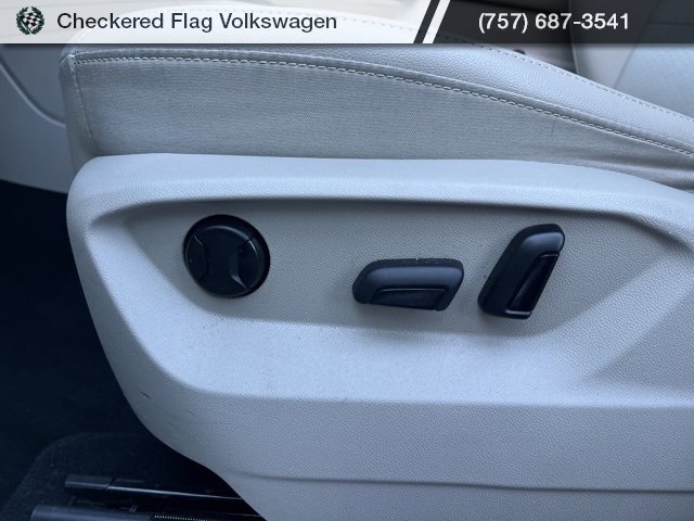 Used 2022 Volkswagen Atlas SE w/ Panoramic Sunroof Package image 28