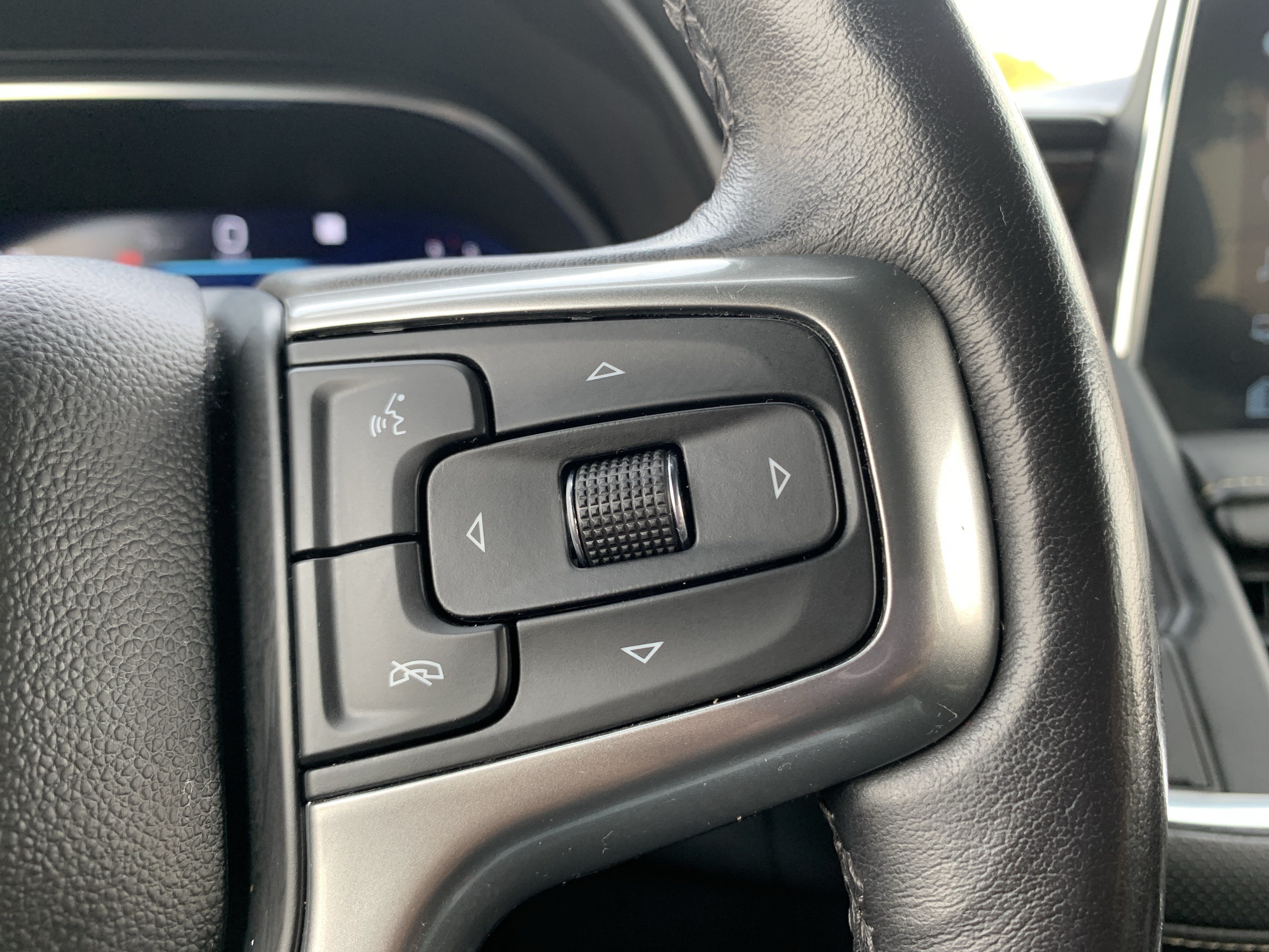 Used 2023 Chevrolet Tahoe Premier AWD/4WD image 20