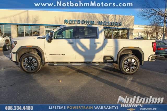 Used 2024 GMC Sierra 3500 Denali w/ Denali Reserve Package AWD/4WD image 4