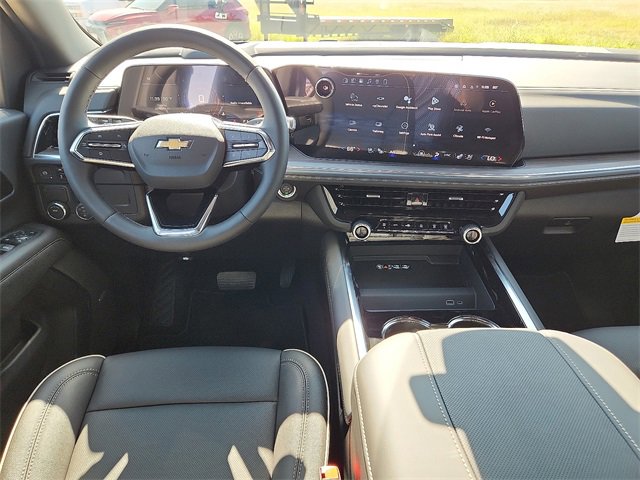 New 2026 Chevrolet Suburban Premier image 10