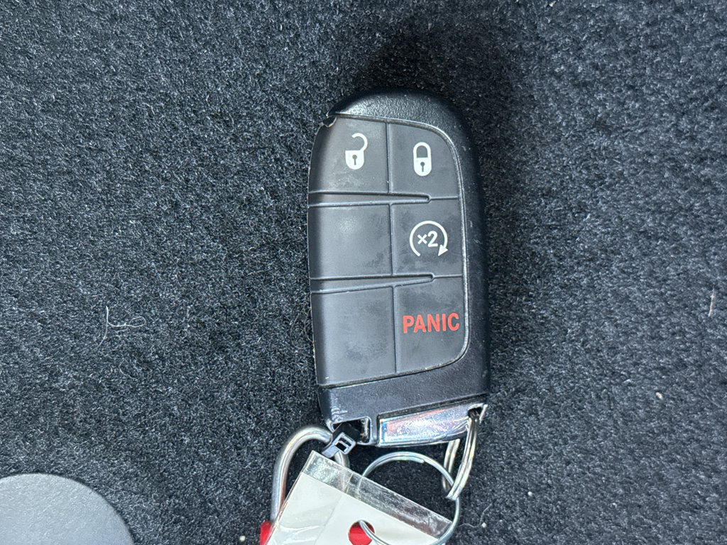 Used 2023 Jeep Compass Latitude AWD/4WD image 43