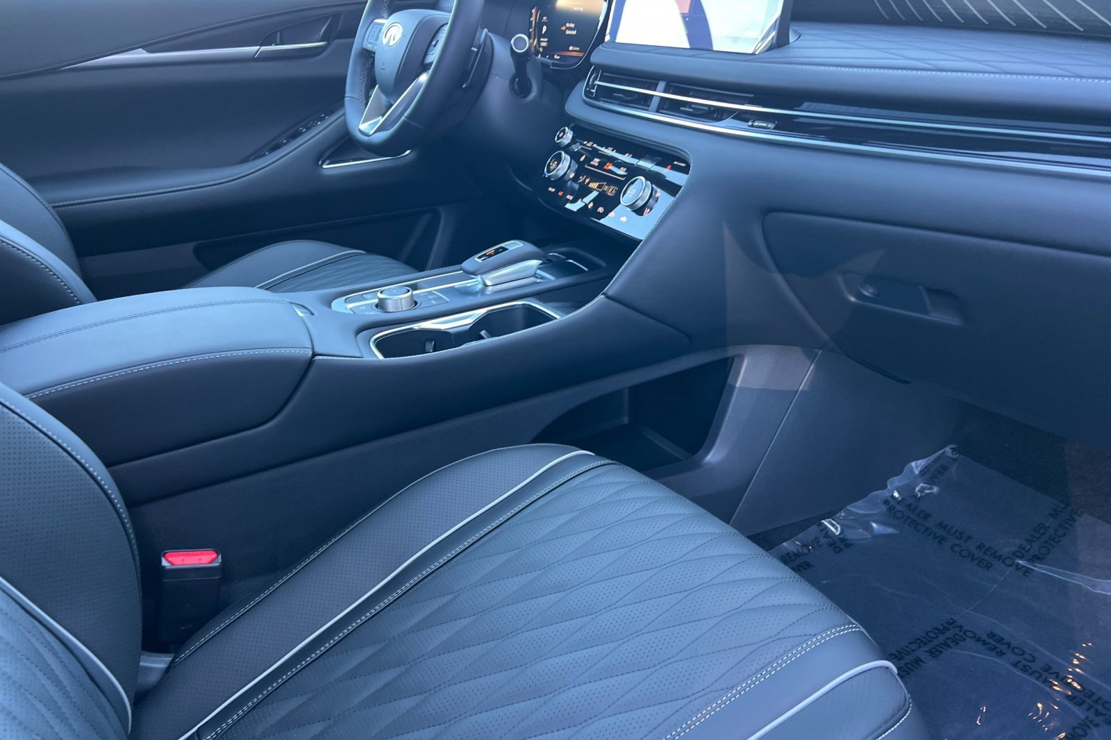 New 2026 INFINITI QX60 Autograph w/ Dark Cargo Package image 17