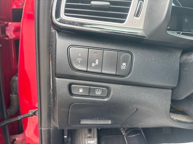 Used 2017 Kia Niro EX FWD image 11