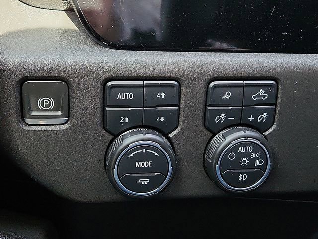 Used 2023 Chevrolet Silverado 1500 High Country w/ Z71 Off-Road Package image 21