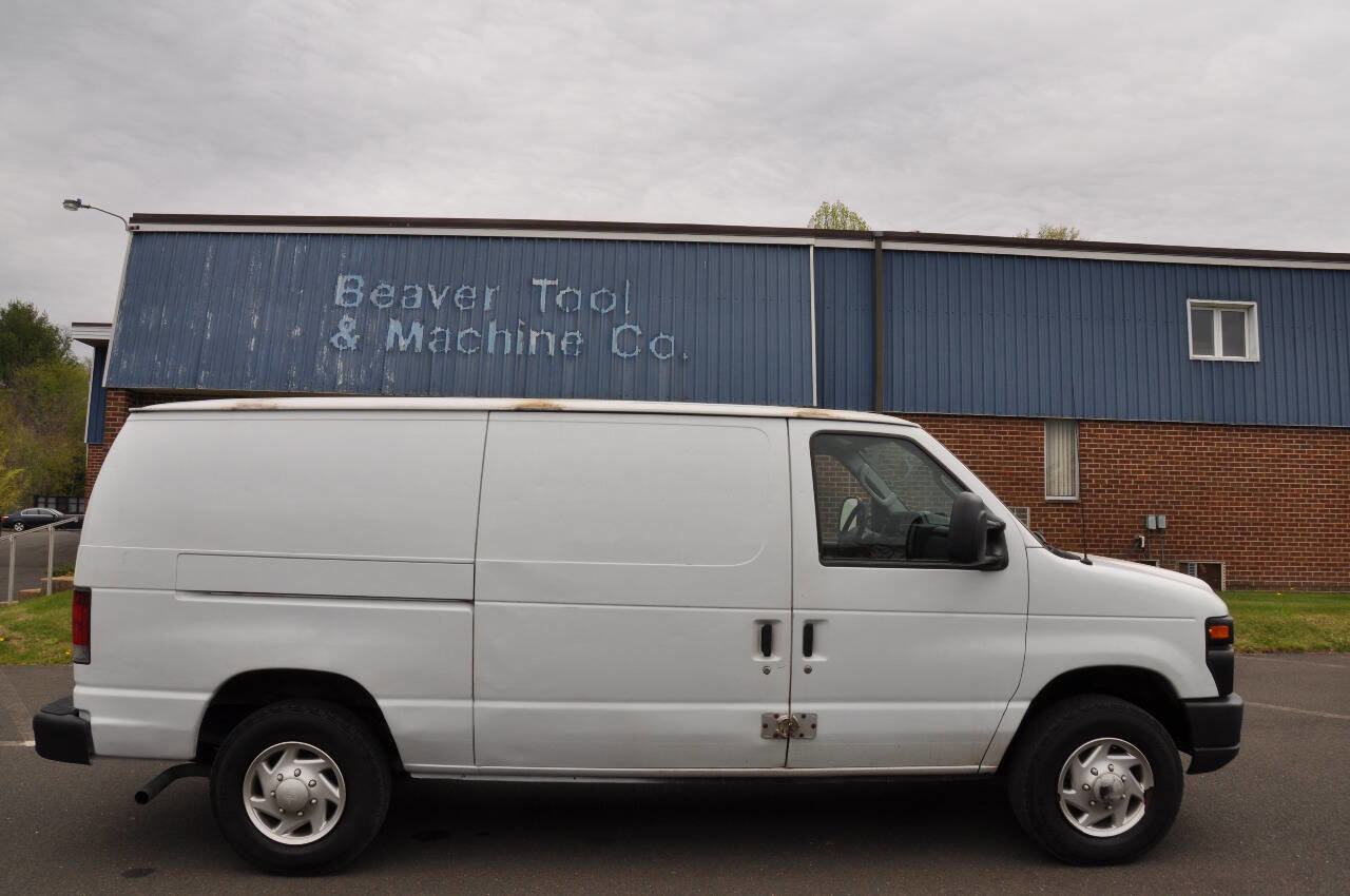 Used 2012 Ford E-250 and Econoline 250 w/ Commercial Cargo Van Pkg image 6