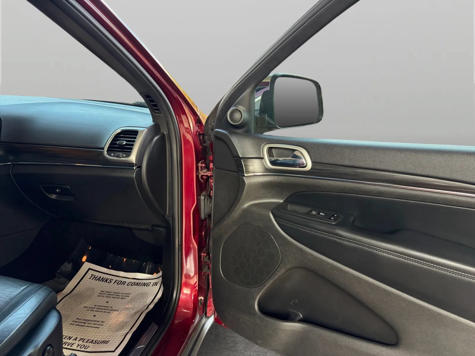 Used 2019 Jeep Grand Cherokee Limited AWD/4WD image 19
