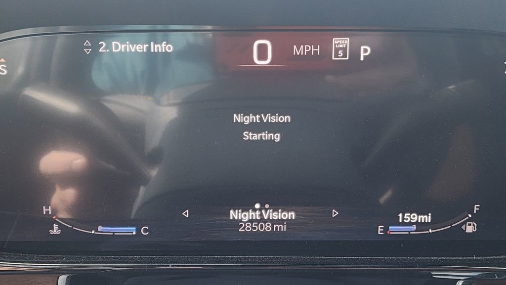 Used 2024 Jeep Grand Wagoneer L Series III w/ Rear Seat Video Group 1 AWD/4WD image 32