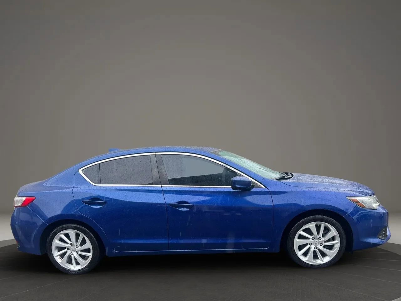 Used 2018 Acura ILX FWD image 4