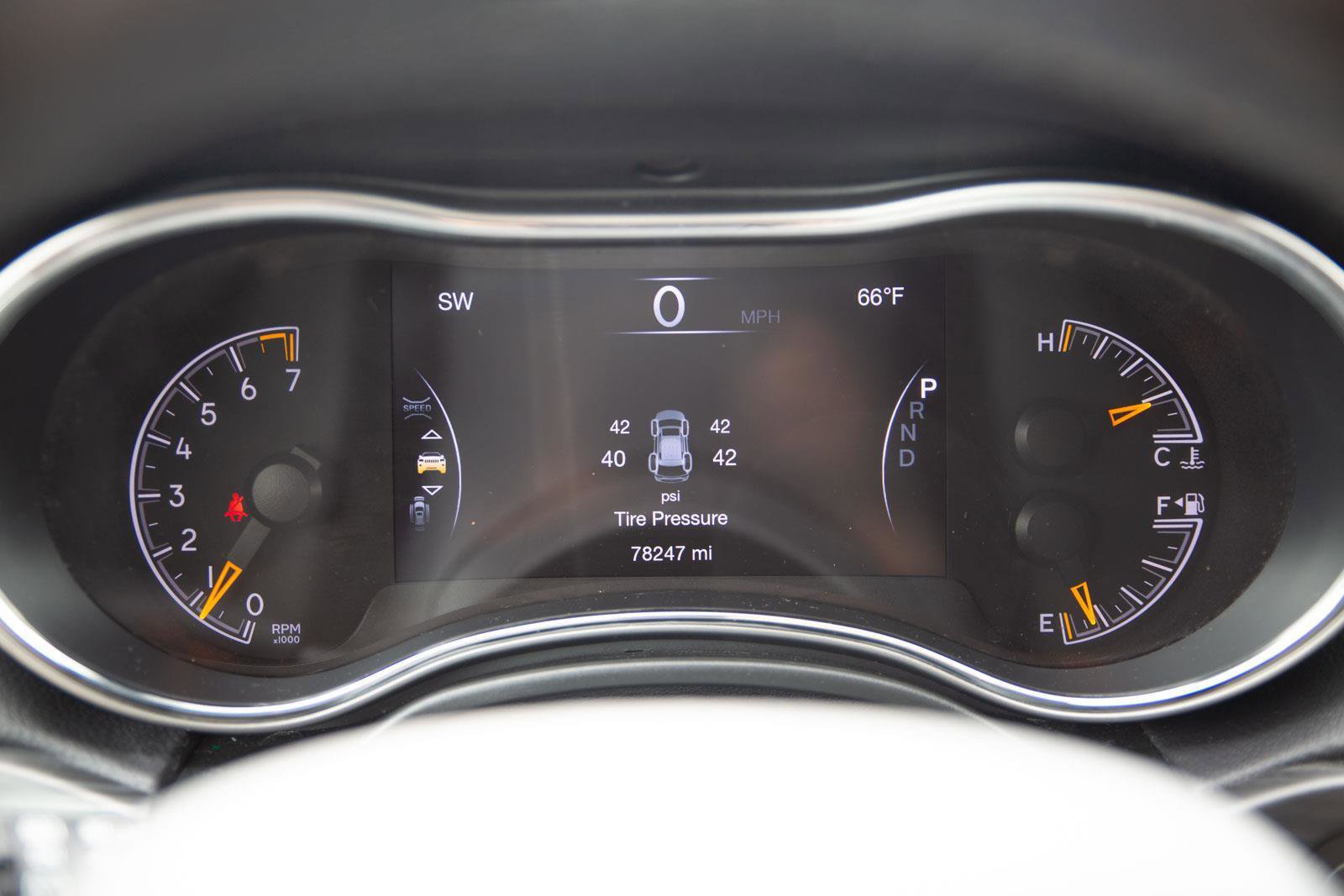 Used 2021 Jeep Grand Cherokee Laredo image 12