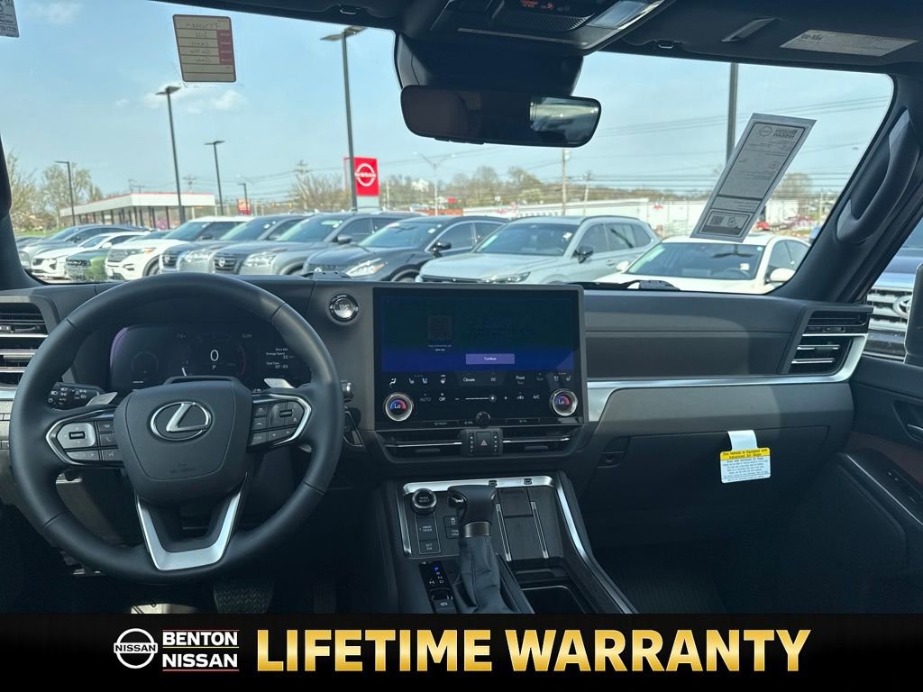 Used 2026 Lexus GX 550 w/ Accessory Package (2T) image 17