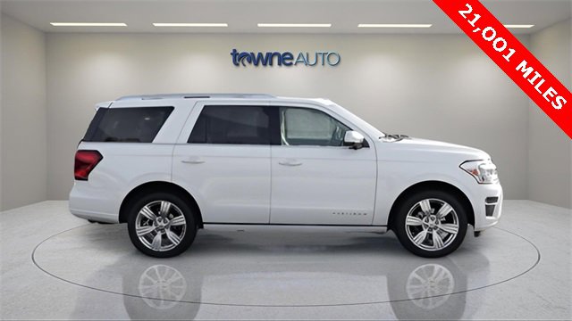Used 2023 Ford Expedition Platinum image 6