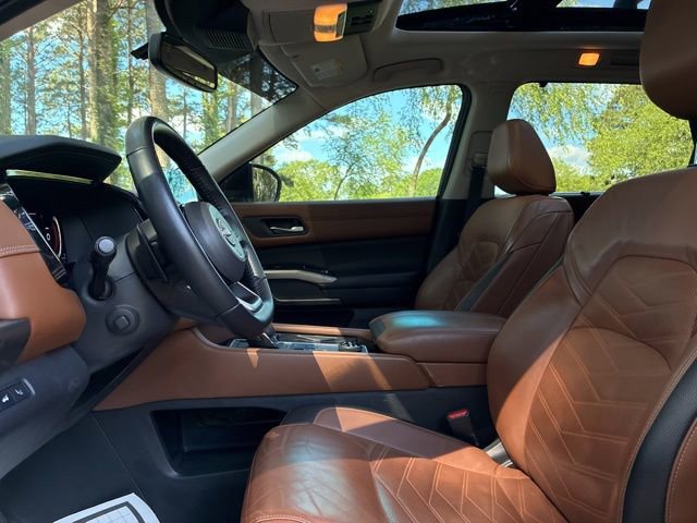 Used 2022 Nissan Pathfinder Platinum w/ Lighting Package (N93) AWD/4WD image 20