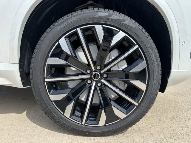 New 2026 Volvo XC90 B6 Ultra image 9