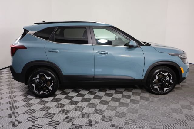 Used 2025 Kia Seltos EX image 9
