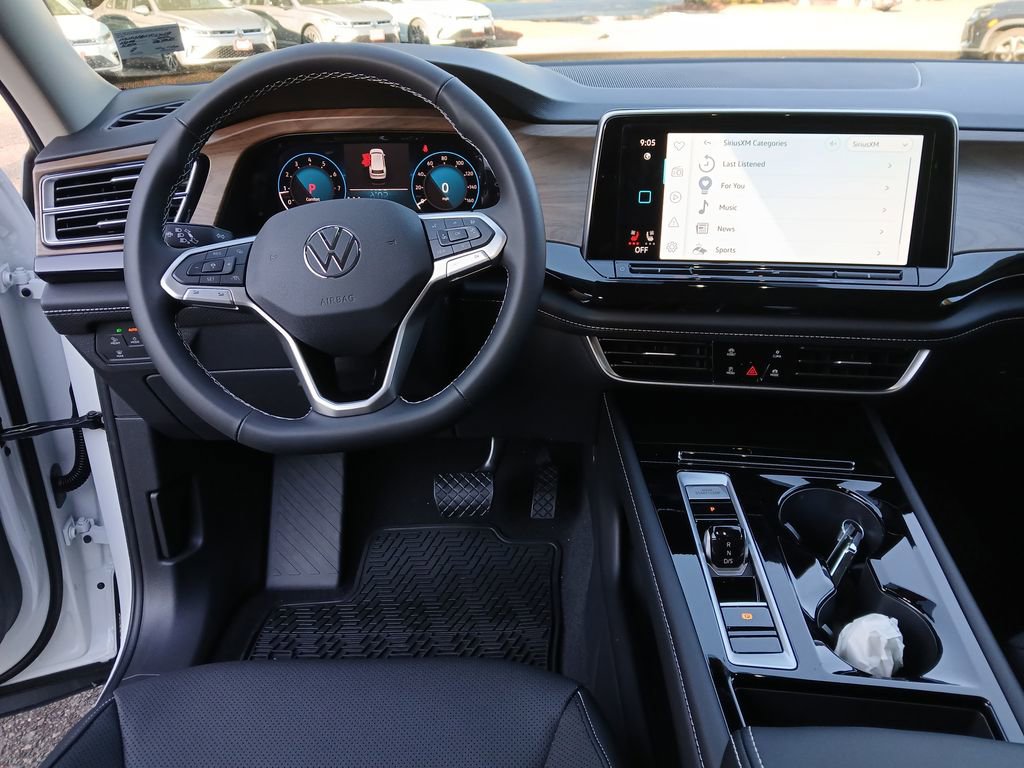 New 2026 Volkswagen Atlas SE image 13