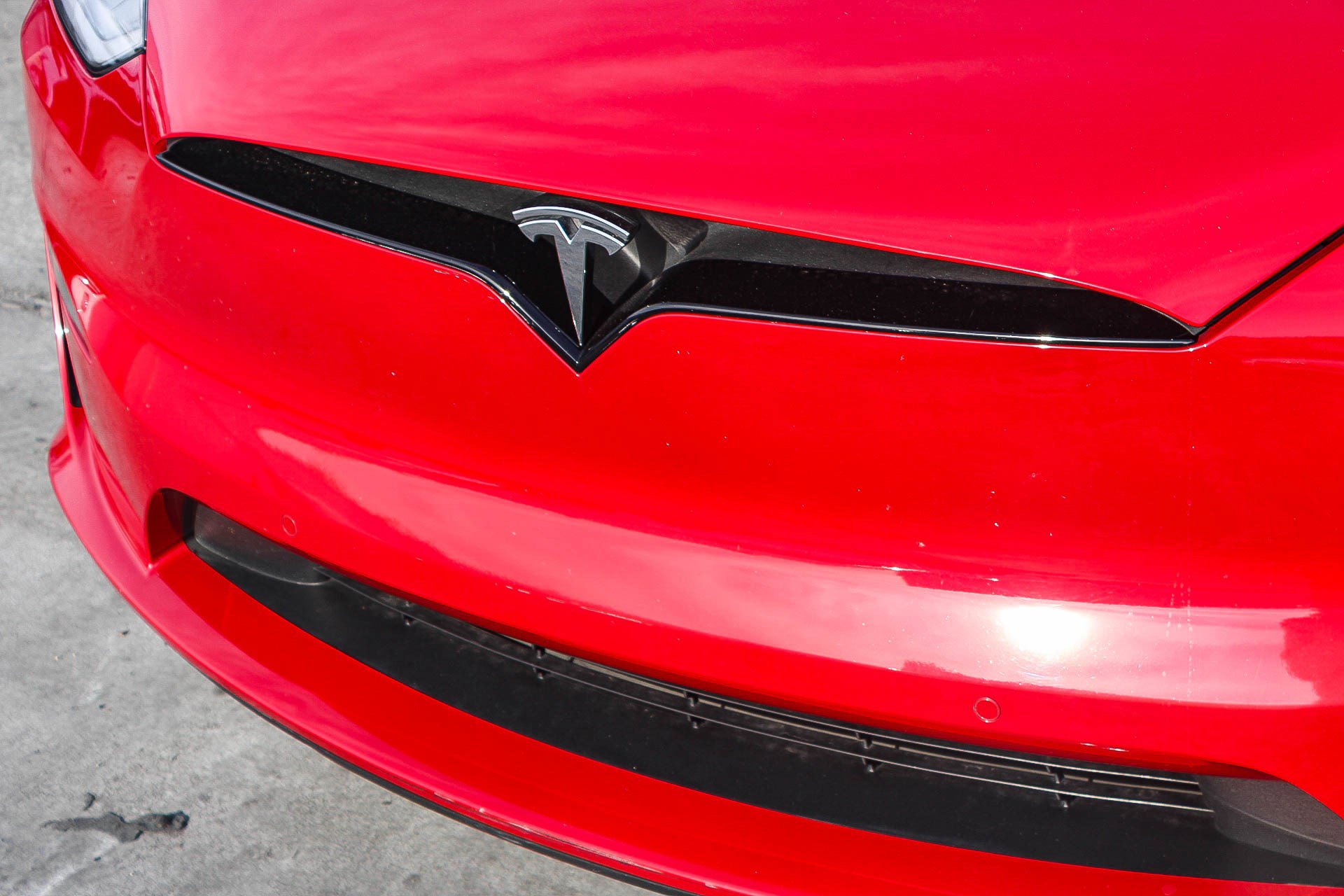 Used 2022 Tesla Model X Plaid image 6