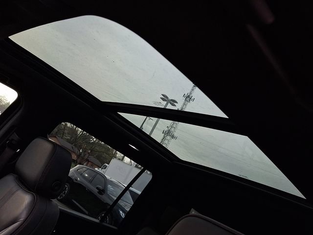 Used 2022 Chevrolet Suburban RST w/ Sport Performance Package image 12