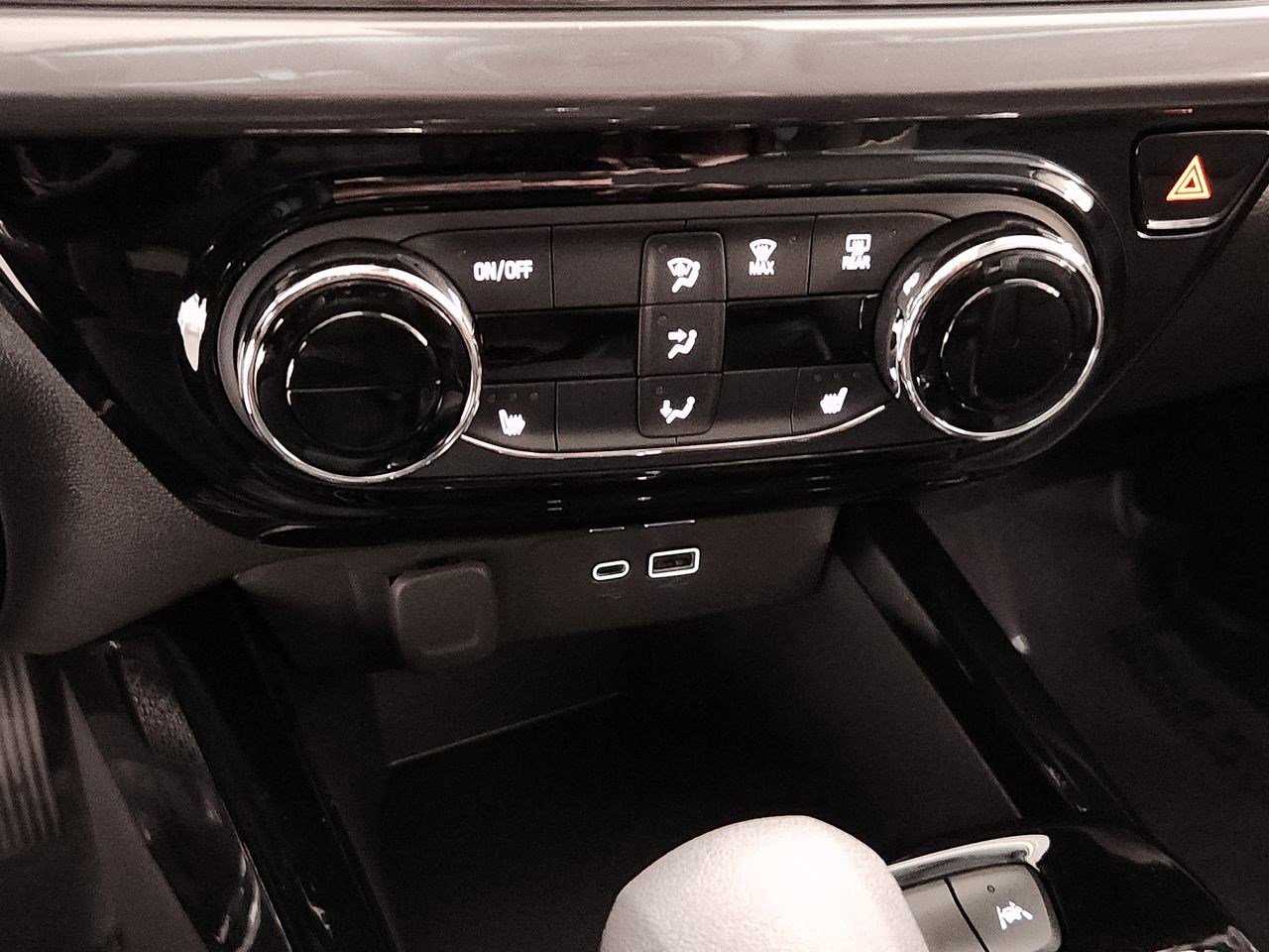 Used 2026 Chevrolet Trax ACTIV image 38