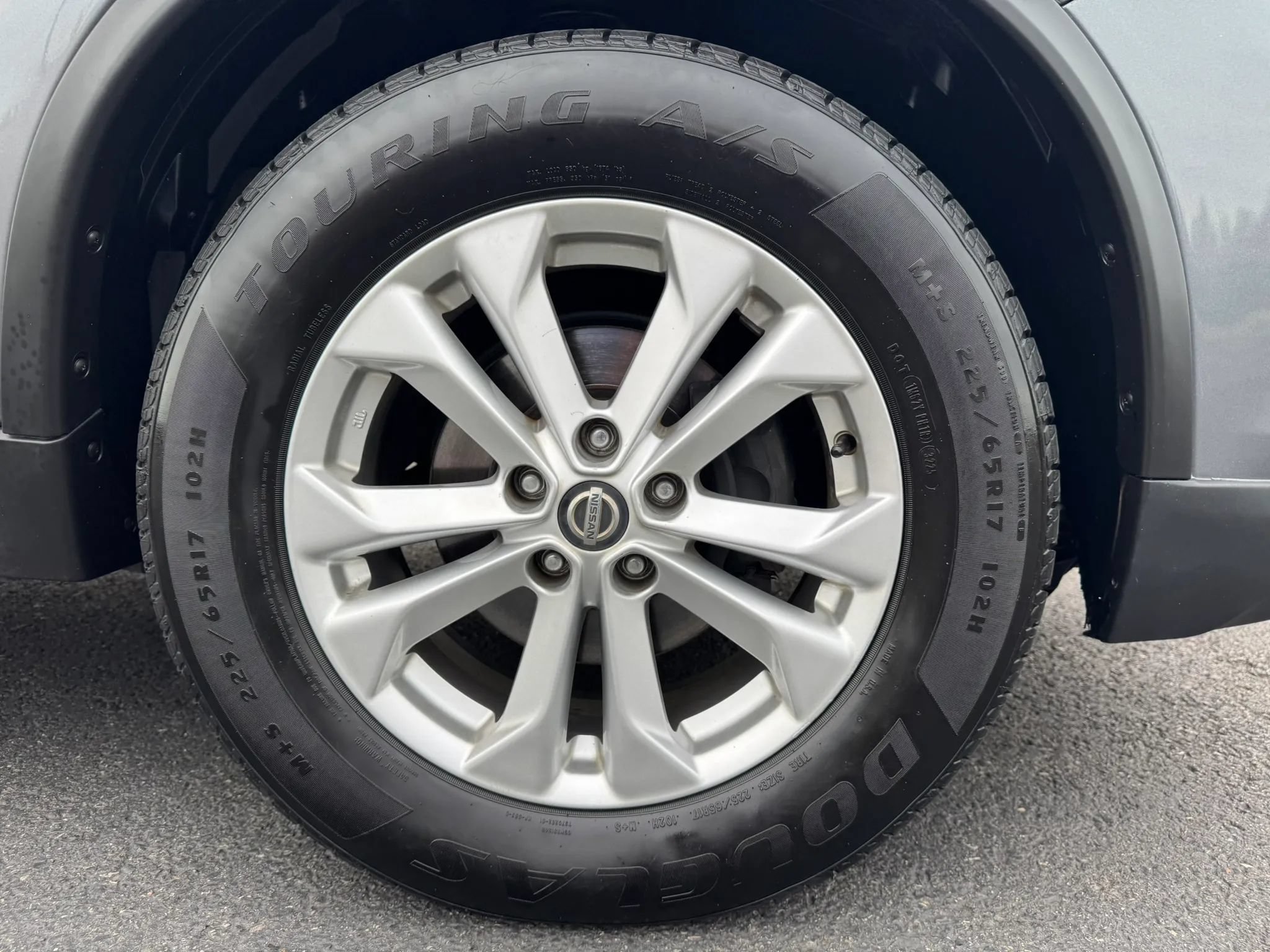 Used 2018 Nissan Rogue S w/ S Value Package AWD/4WD image 19