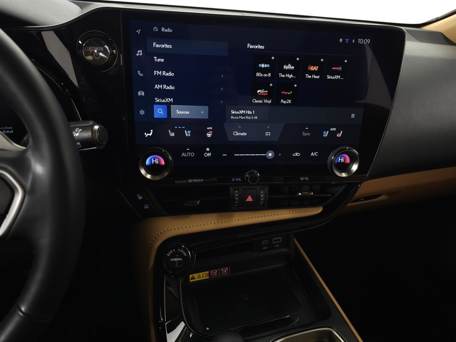 Used 2025 Lexus NX 350h AWD w/ Accessory Package (2T) image 22