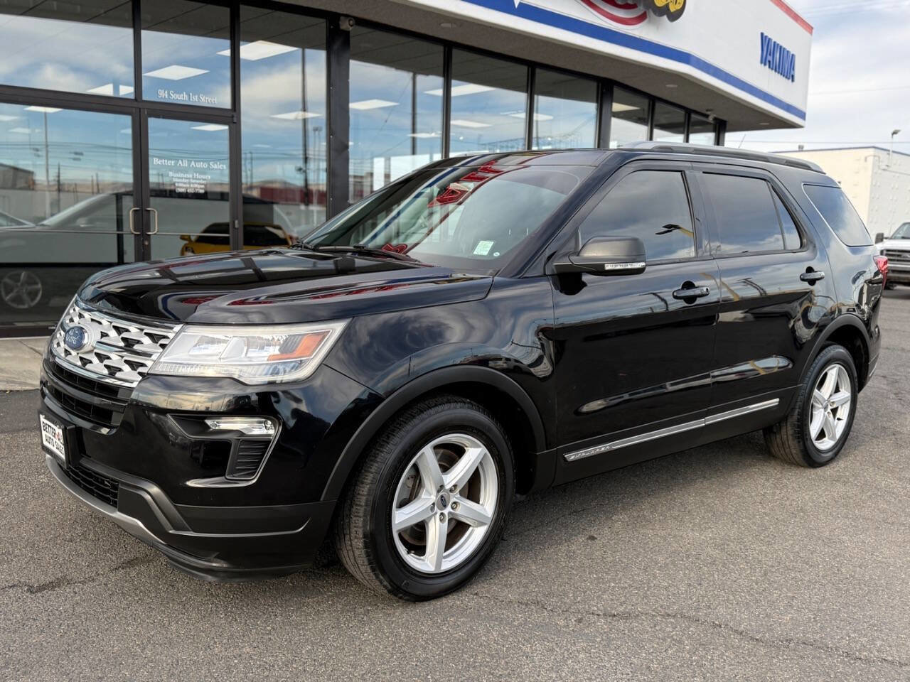 Used 2019 Ford Explorer XLT w/ Equipment Group 201A image 1