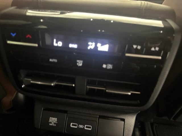 Used 2022 Acura MDX FWD w/ Technology Package image 24