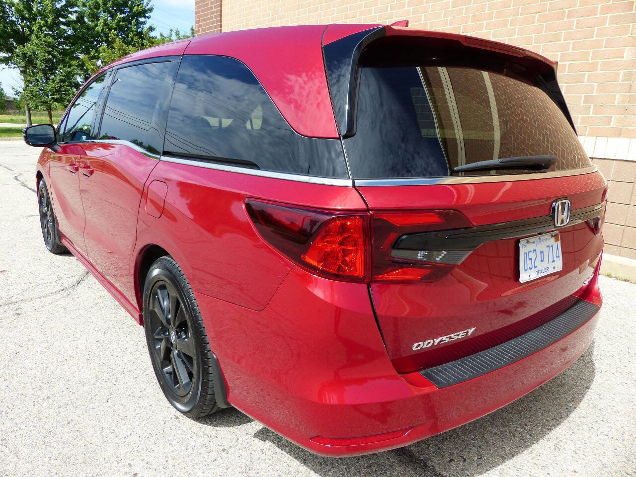 Used 2023 Honda Odyssey Sport image 7