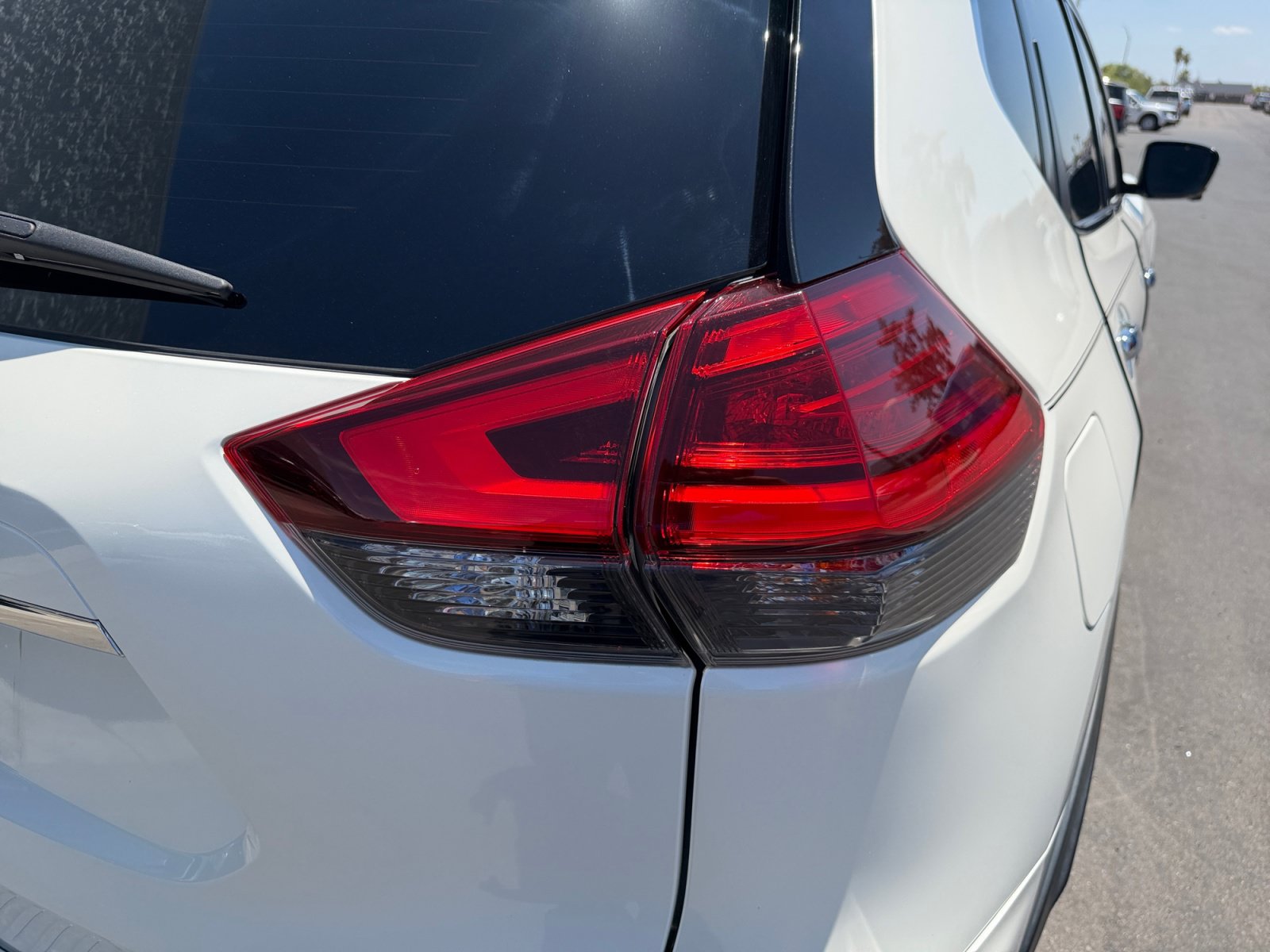 Used 2017 Nissan Rogue SL w/ SL Premium Package FWD image 31