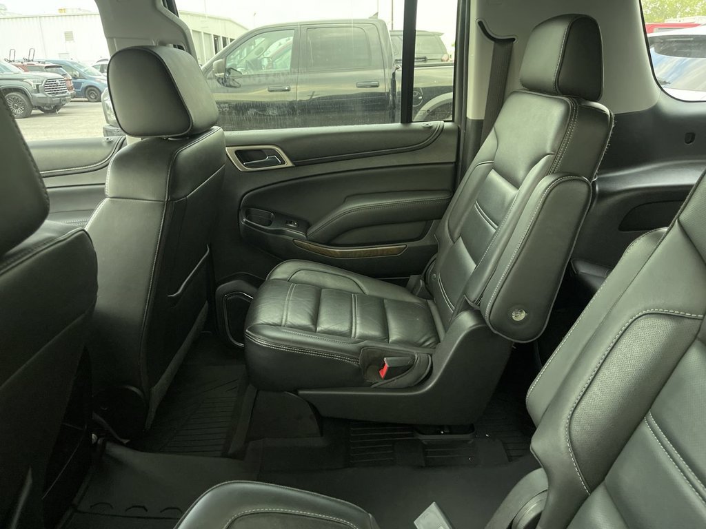 Used 2018 GMC Yukon XL Denali w/ Open Road Package AWD/4WD image 4