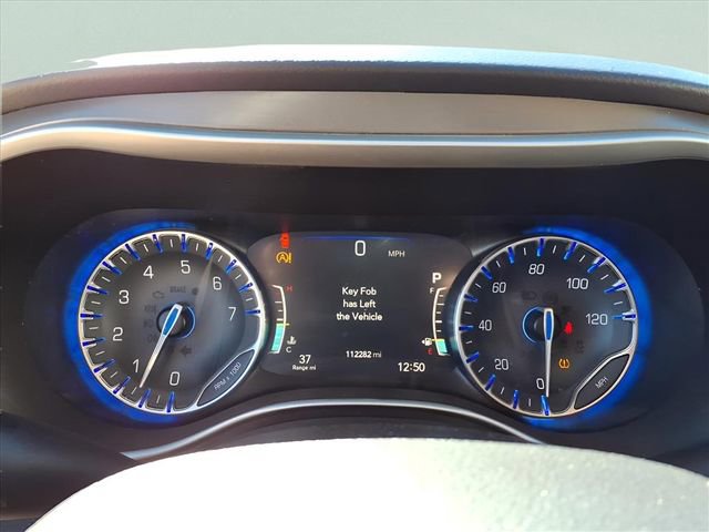 Used 2020 Chrysler Pacifica Touring-L Plus image 10