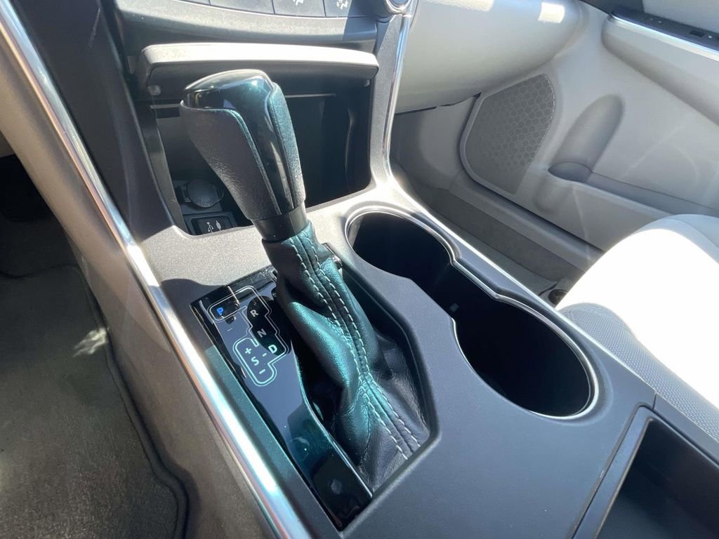 Used 2017 Toyota Camry LE FWD image 20