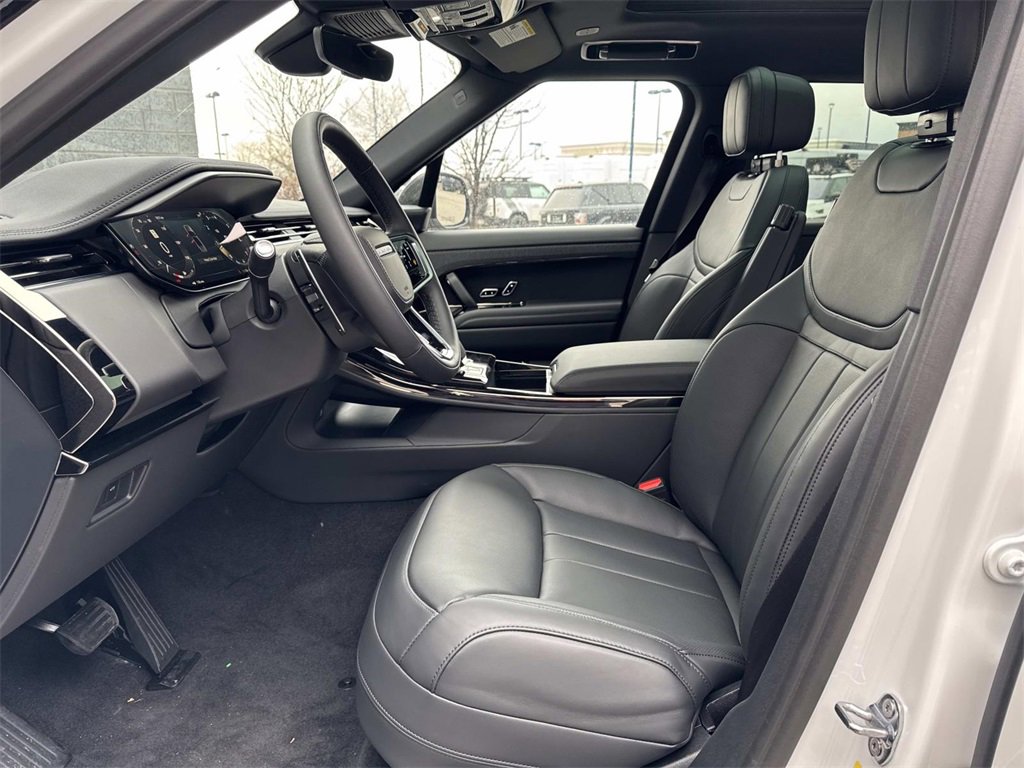 New 2025 Land Rover Range Rover Sport SE image 19