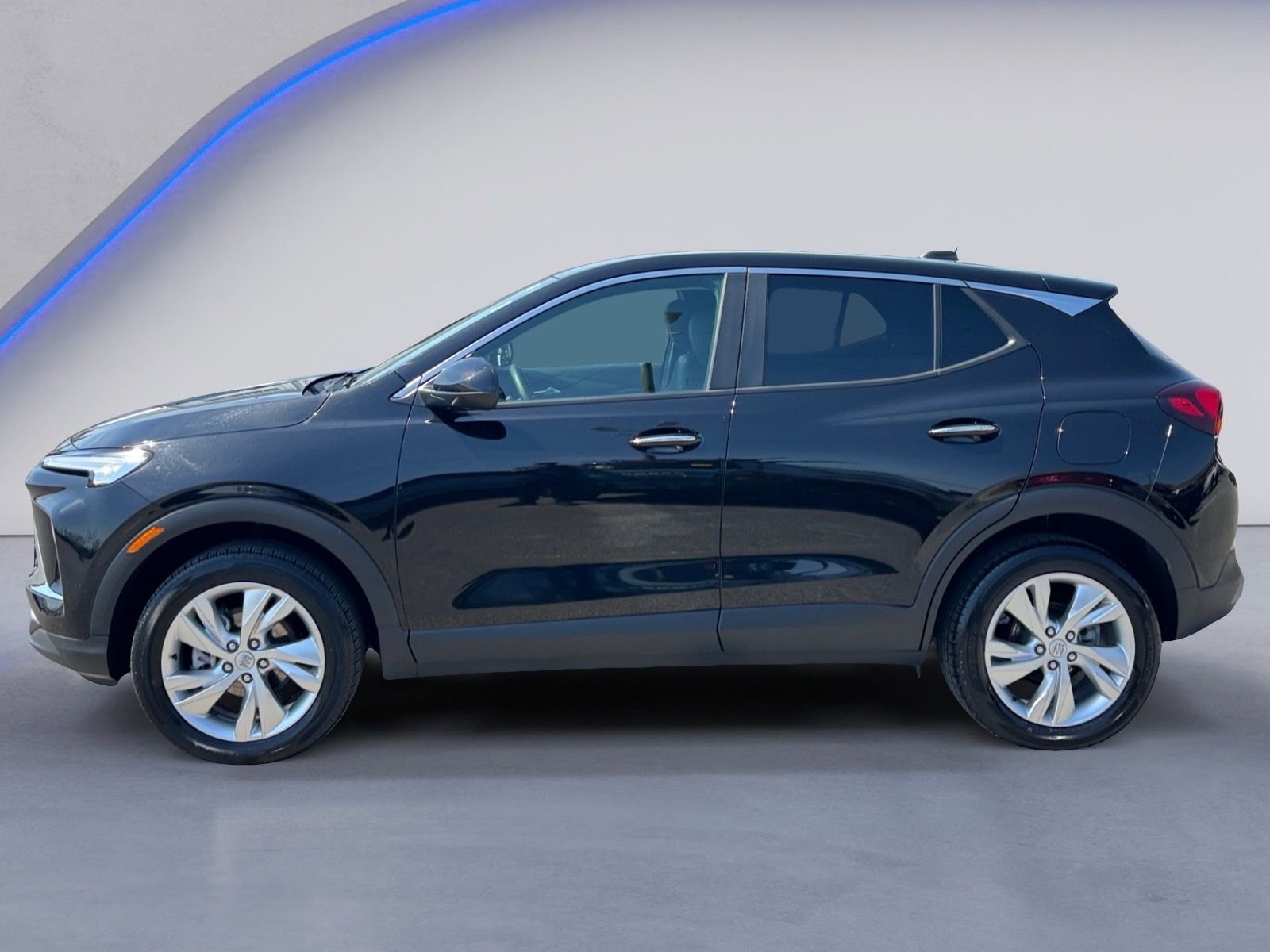 Used 2025 Buick Encore GX Preferred AWD/4WD image 12
