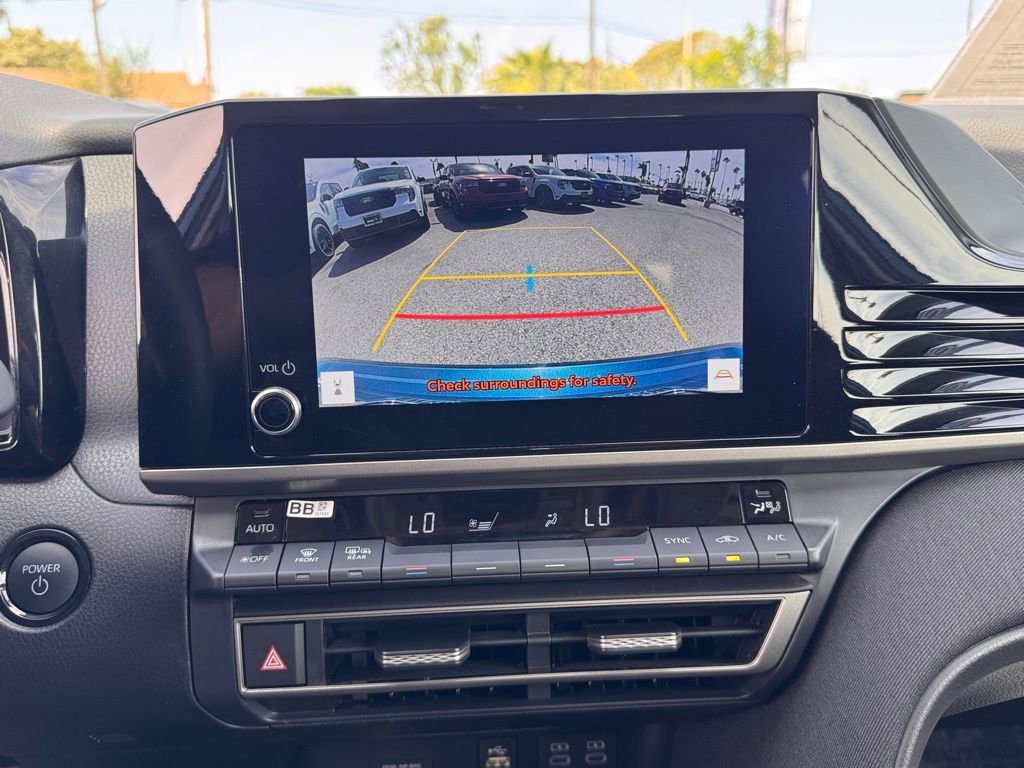 Used 2025 Toyota Camry LE w/ Convenience Package image 26