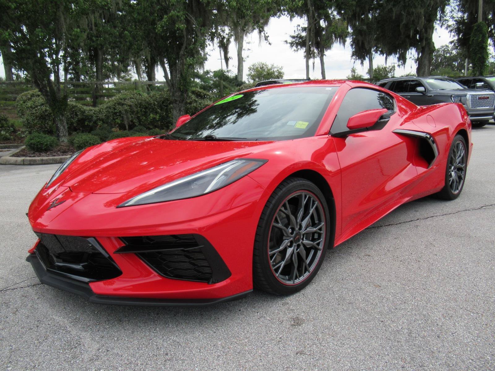 Used 2024 Chevrolet Corvette Stingray Preferred Cpe w/ Z51 Performance Package RWD image 4