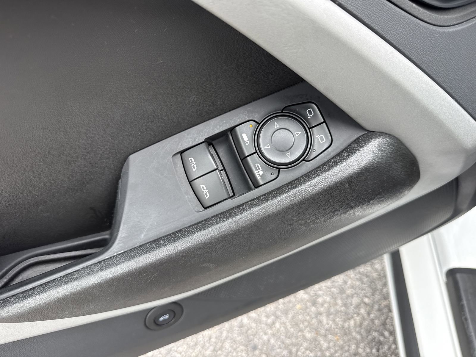 Used 2023 Chevrolet Camaro LT image 13