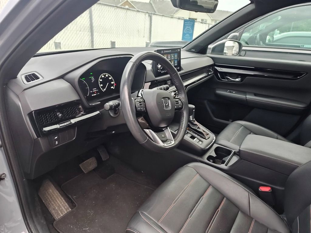 Used 2024 Honda CR-V Sport Touring image 8