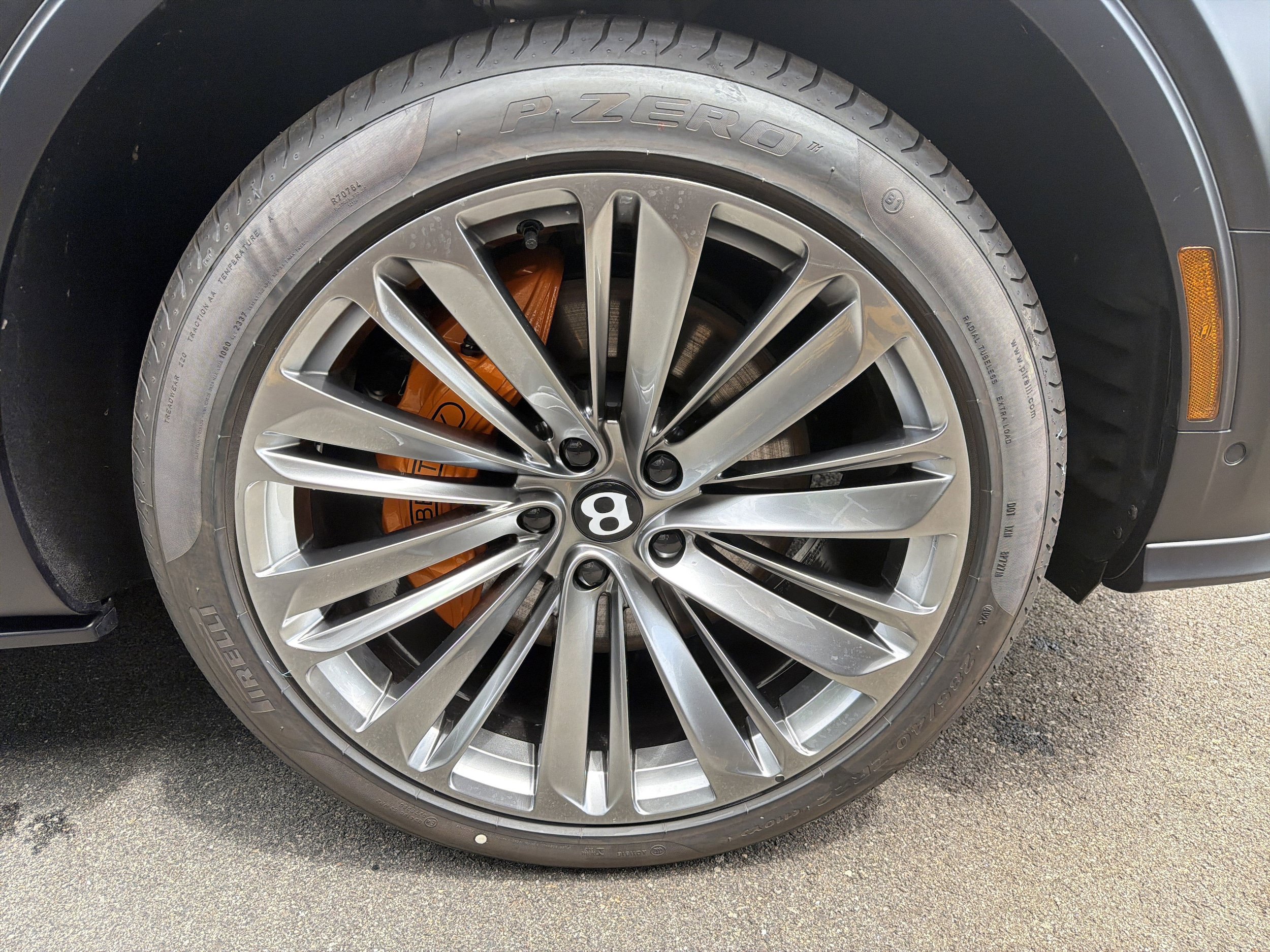 New 2026 Bentley Bentayga Speed AWD/4WD image 29