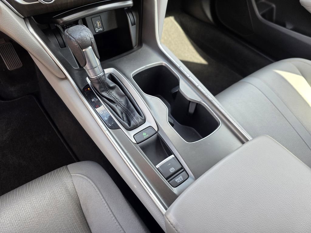 Used 2018 Honda Accord EX image 22