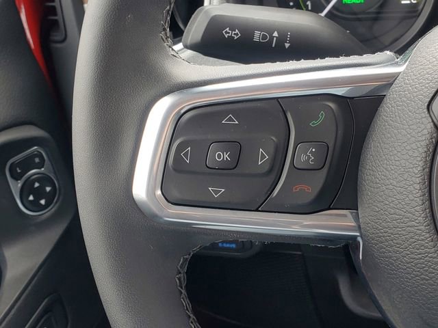 Used 2025 Jeep Wrangler Unlimited Sahara image 18