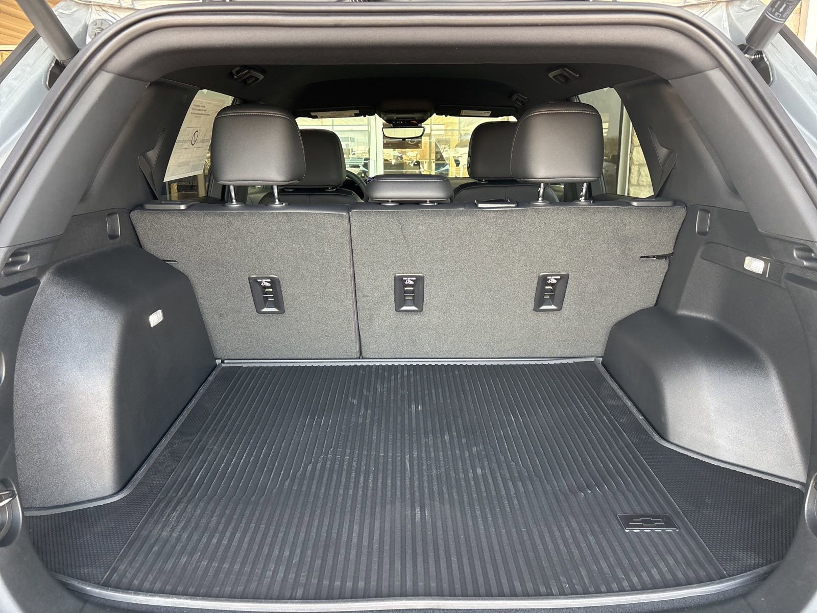 New 2026 Chevrolet Equinox LT w/ Convenience Package II image 17