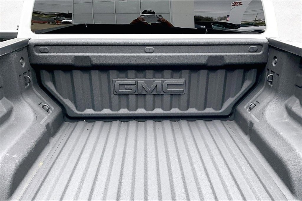 Used 2024 GMC Canyon Elevation w/ Trailering Package image 7