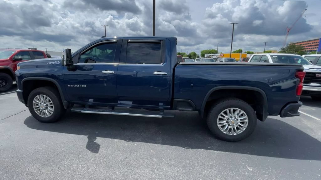 Used 2023 Chevrolet Silverado 2500 High Country w/ LPO, Hitch Package AWD/4WD image 7