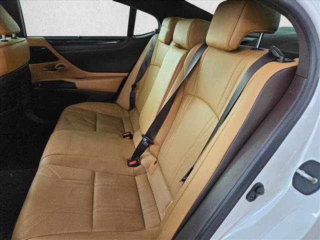 Used 2021 Lexus ES 350 Ultra Luxury image 17