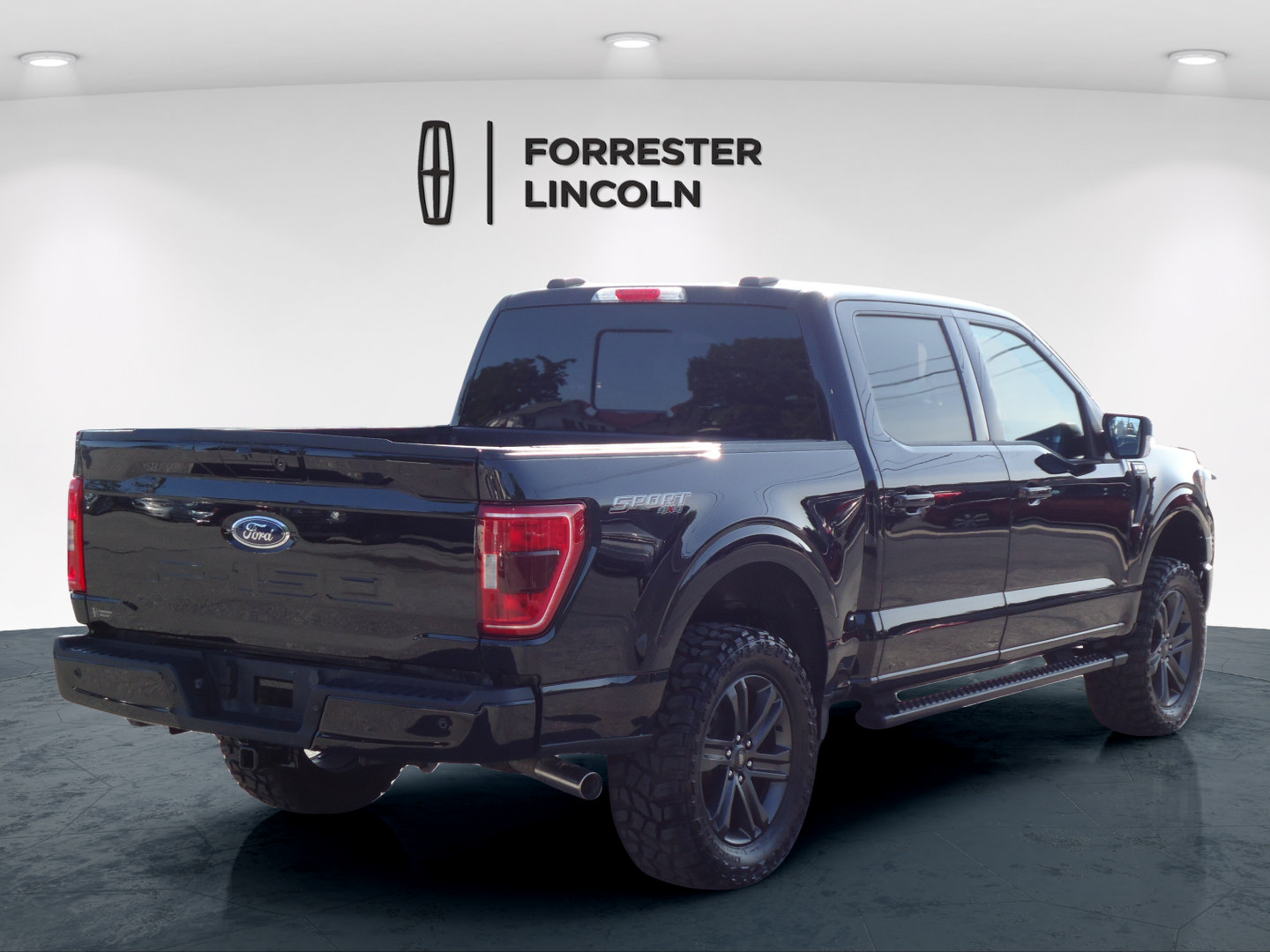 Used 2023 Ford F150 XLT w/ Equipment Group 302A High AWD/4WD image 3