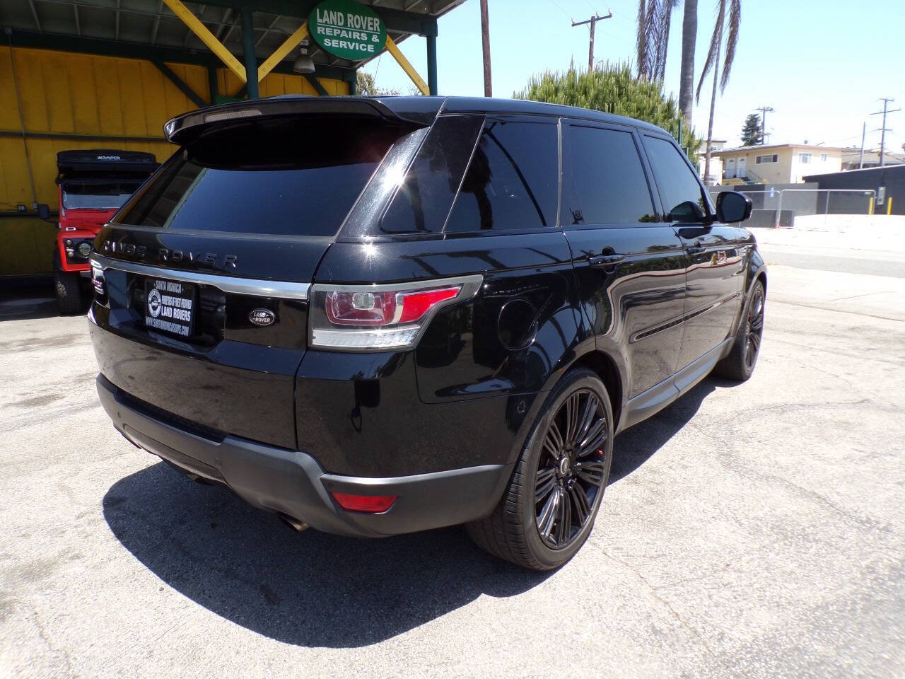 Used 2014 Land Rover Range Rover Sport HSE AWD/4WD image 7