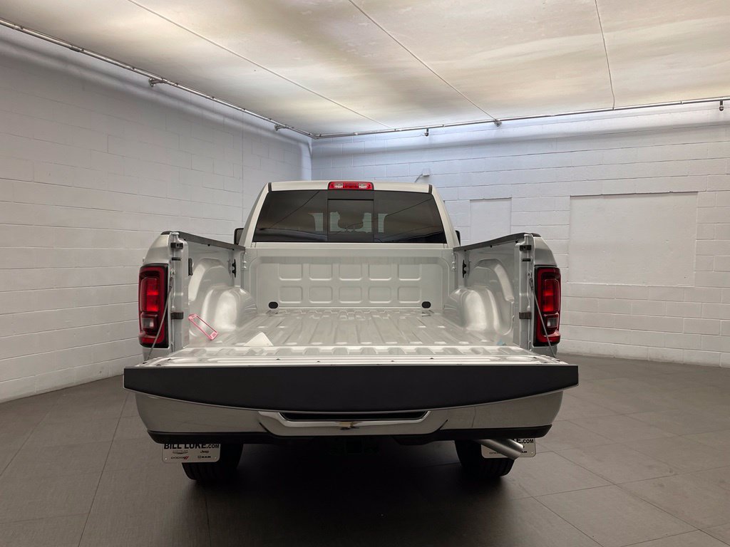 New 2026 RAM 2500 Tradesman AWD/4WD image 5