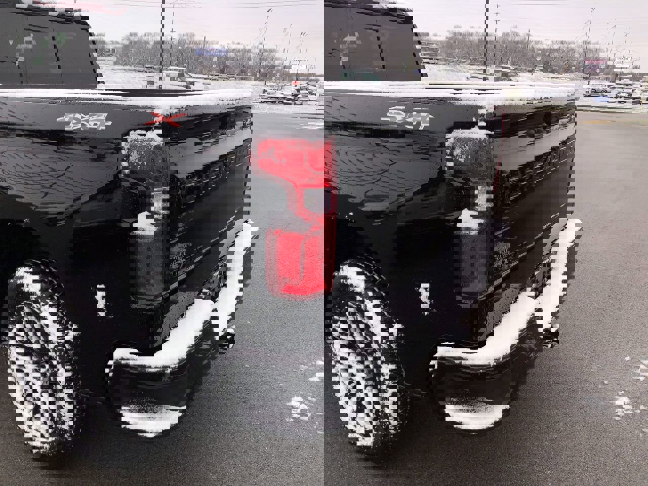 Used 2023 Chevrolet Silverado 1500 RST w/ Convenience Package II image 4