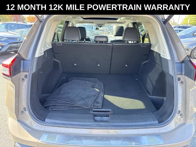 Used 2024 Nissan Rogue SV w/ SV Premium Package AWD/4WD image 12